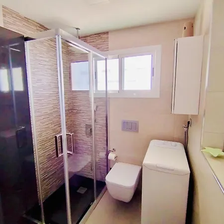 Sunset Ocean Apartment *